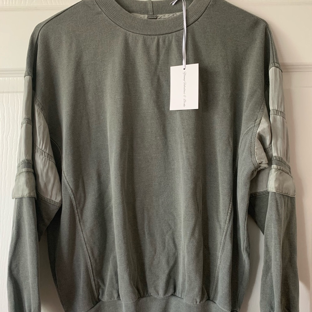 Young Fabulous & Broke Sweatshirt size small